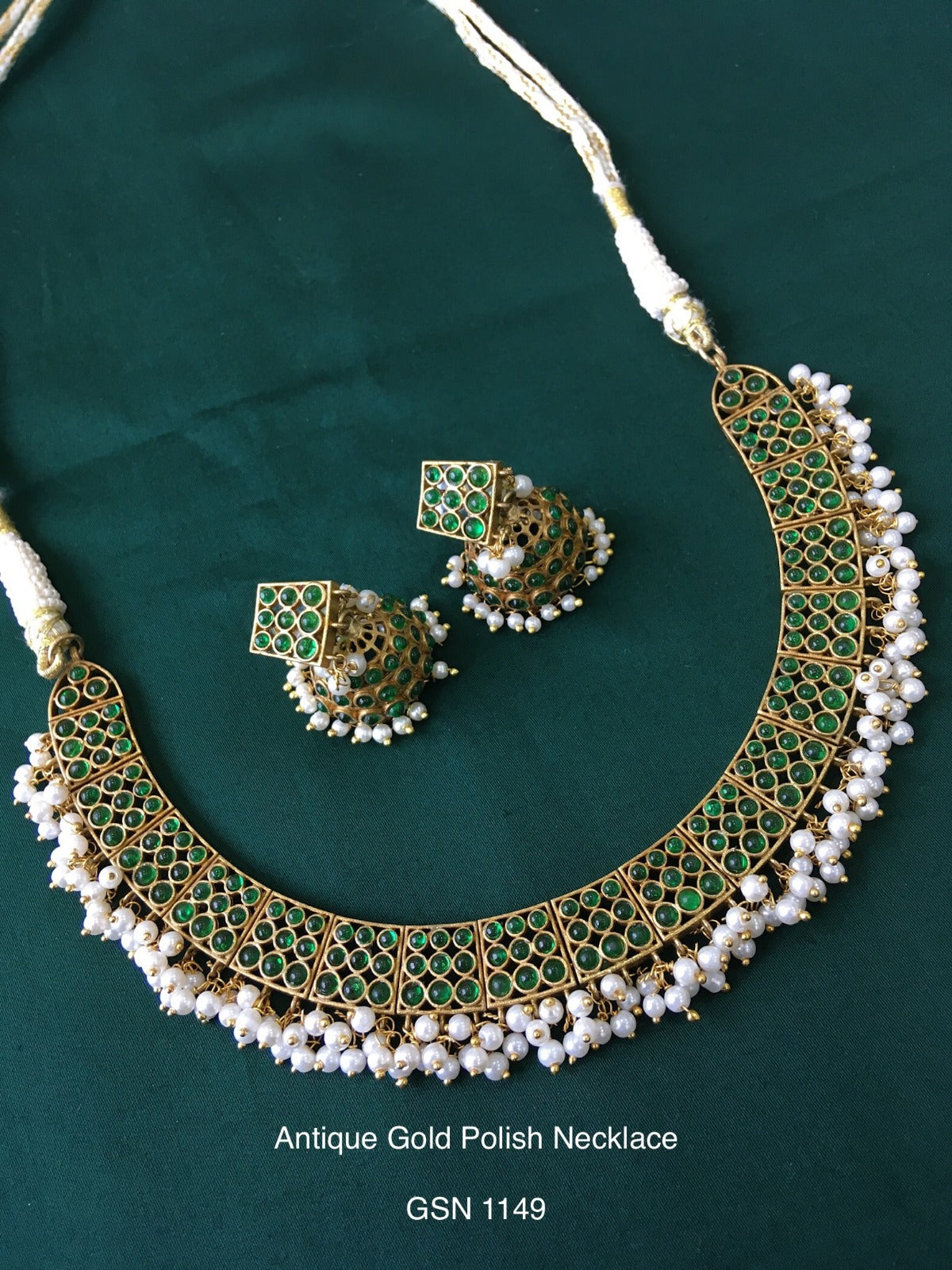 Bindu Necklace Set