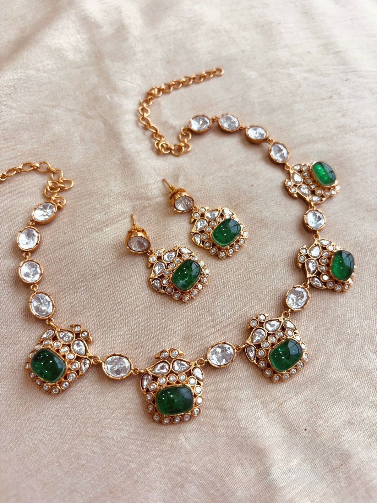 Seema Necklace Set