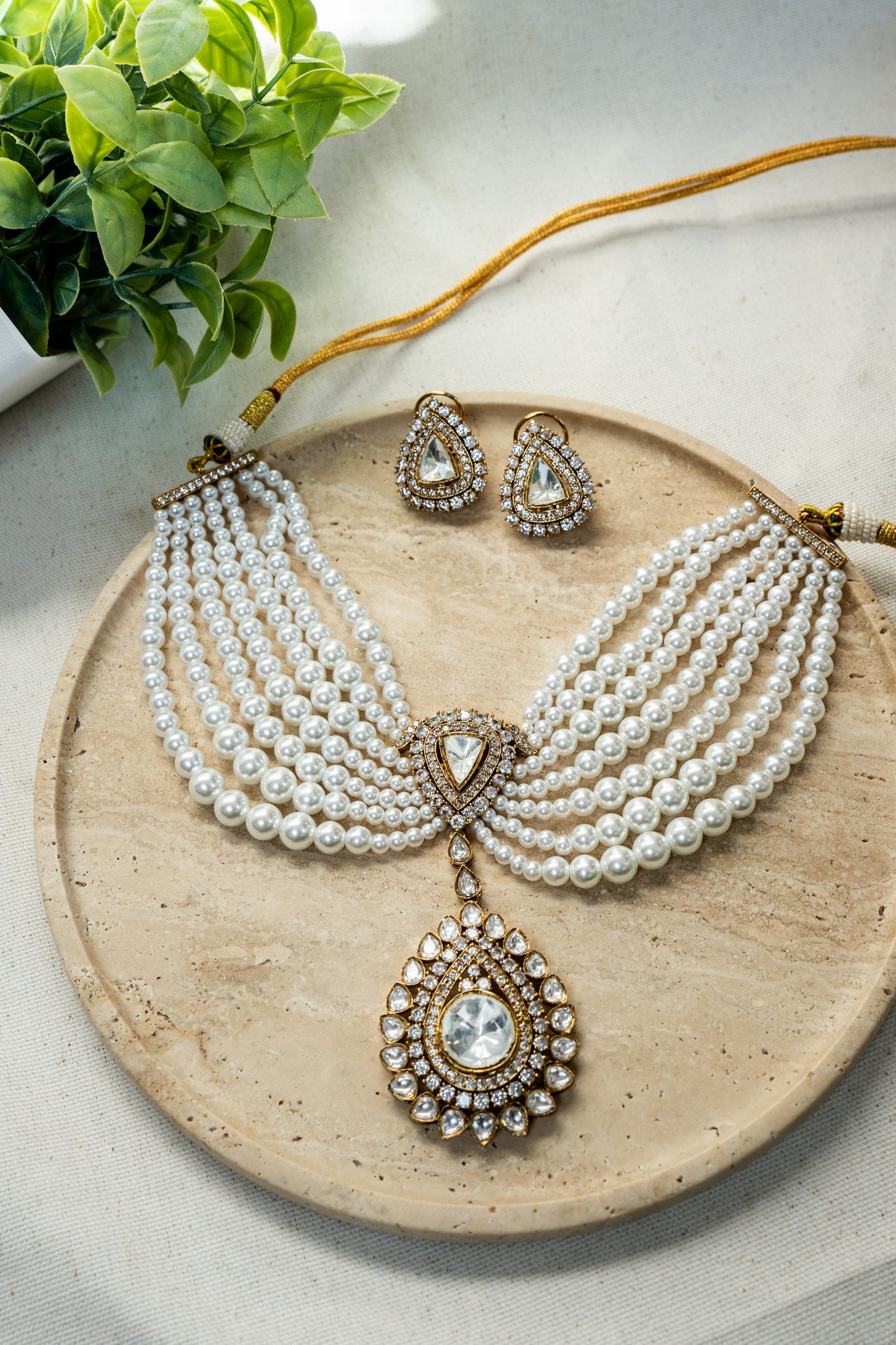 Aditi choker set