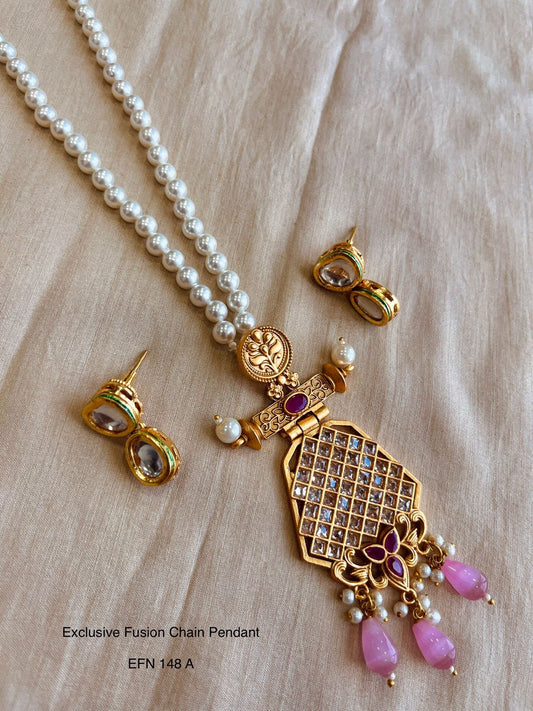 Maya Necklace Set