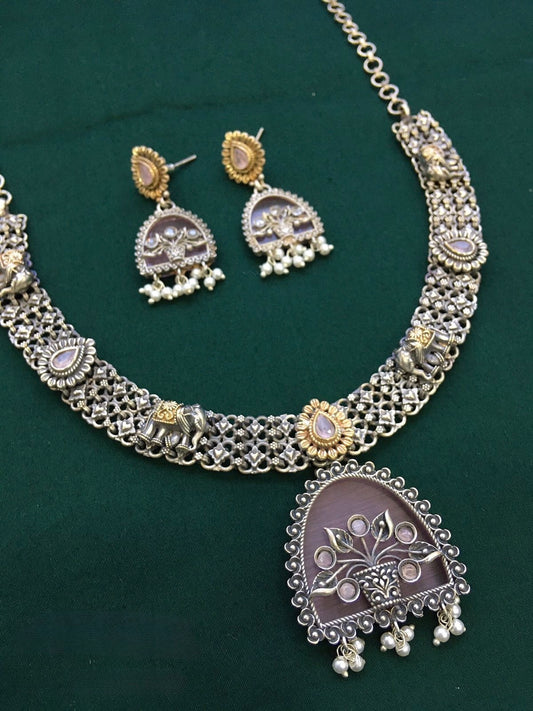 Nimisha Necklace Set