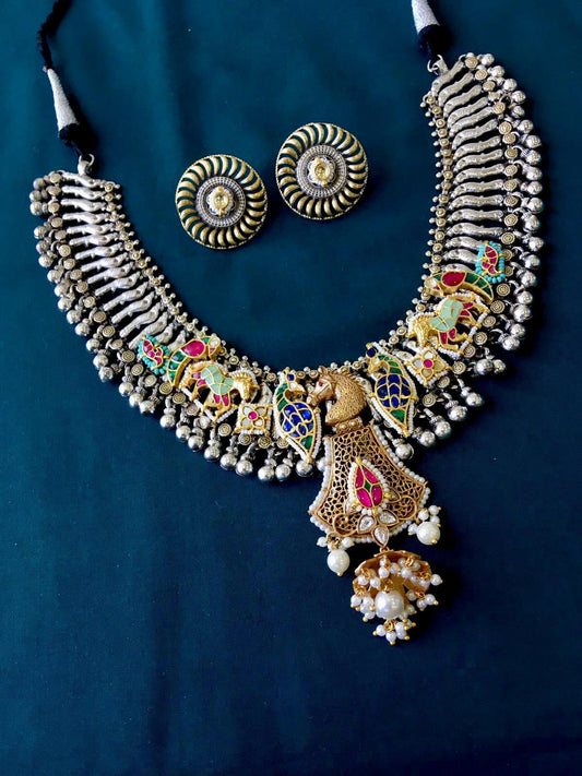 Dravyaa Necklace Set