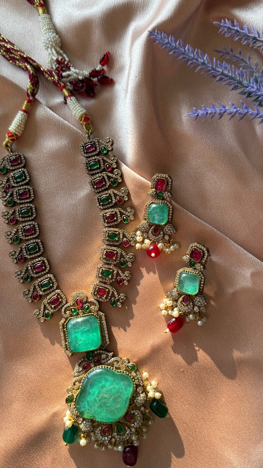 Garima Necklace Set