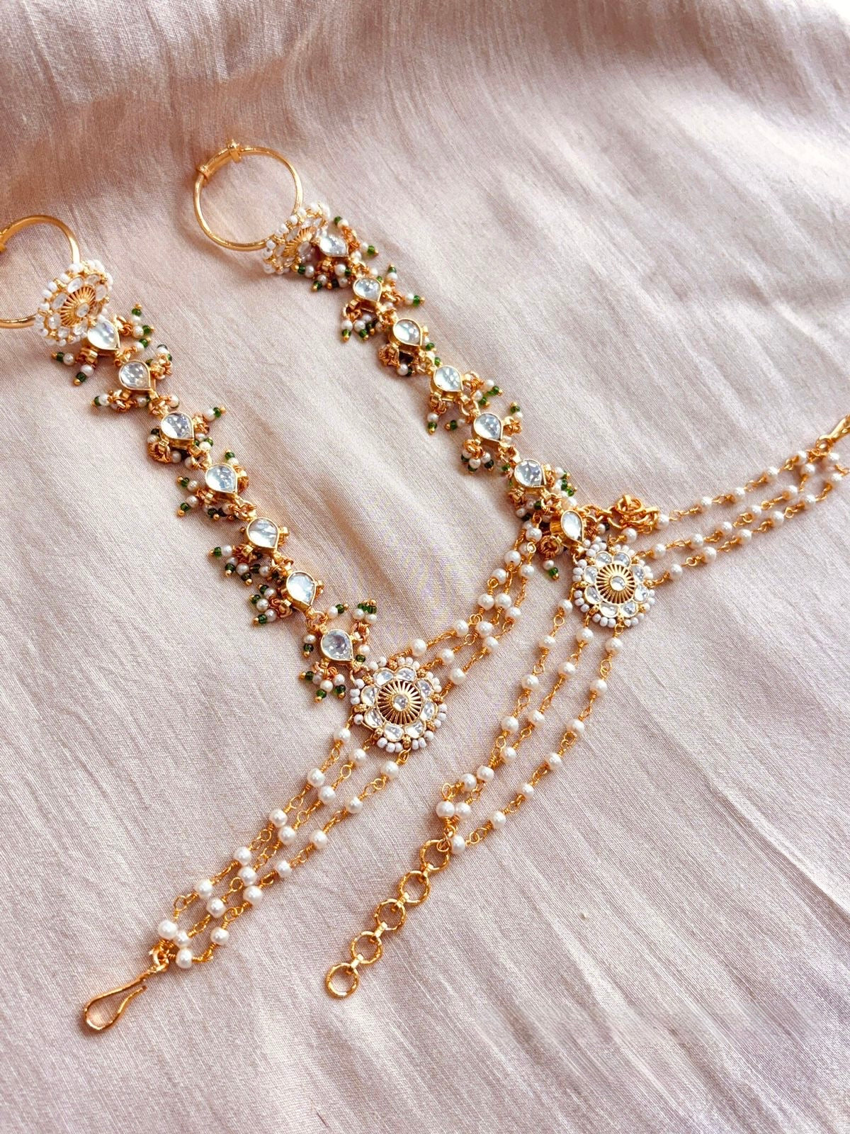 Paachi kundan haathphool