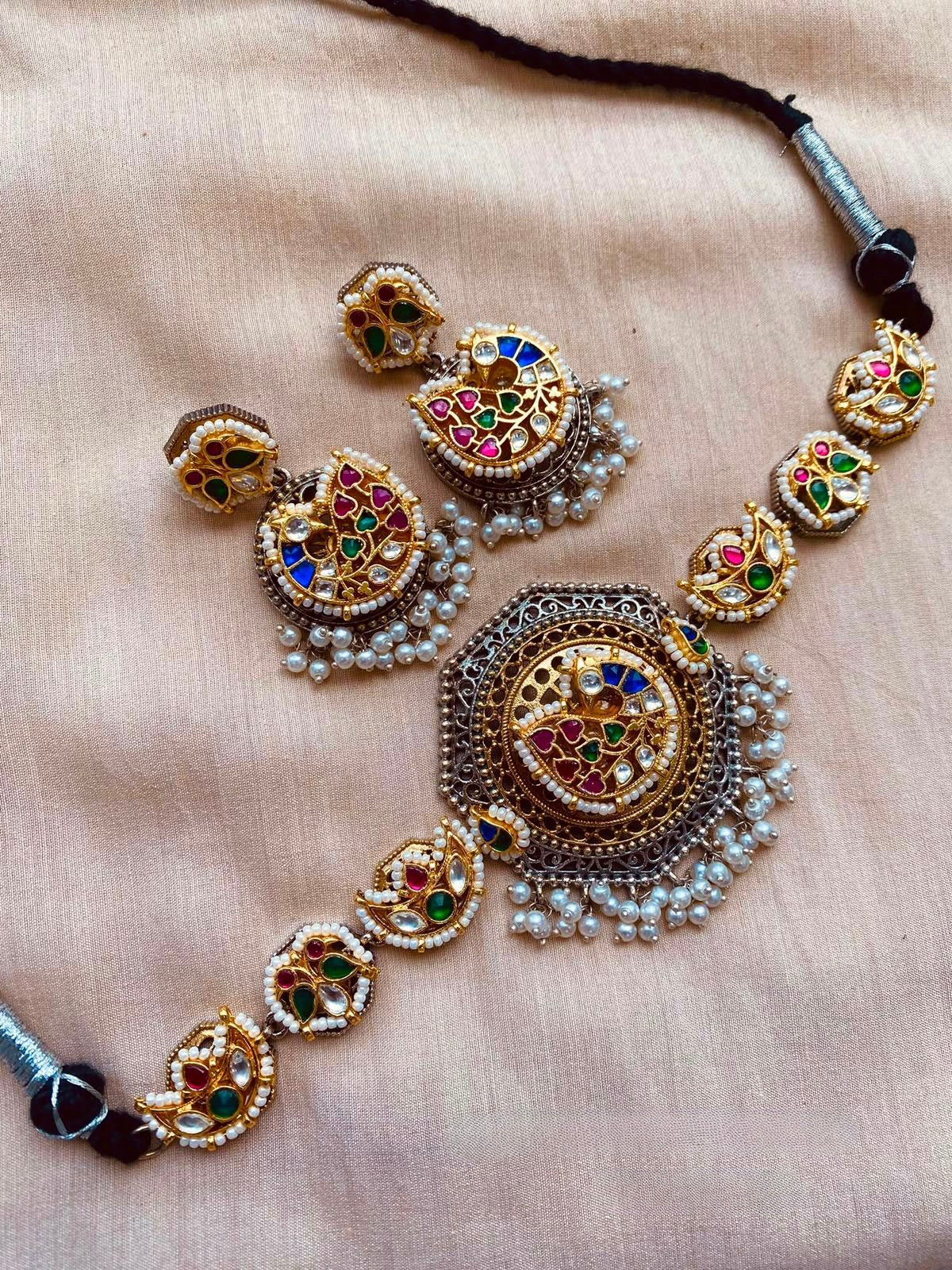 Pachi Fusion choker set