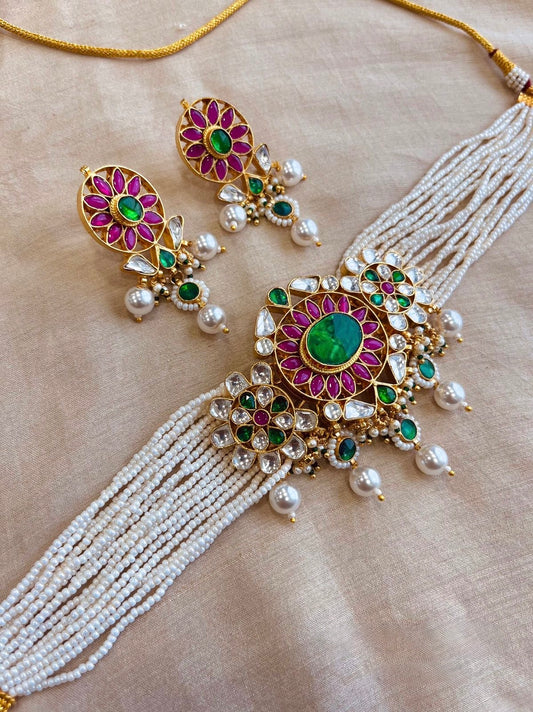 Akruti Choker Set