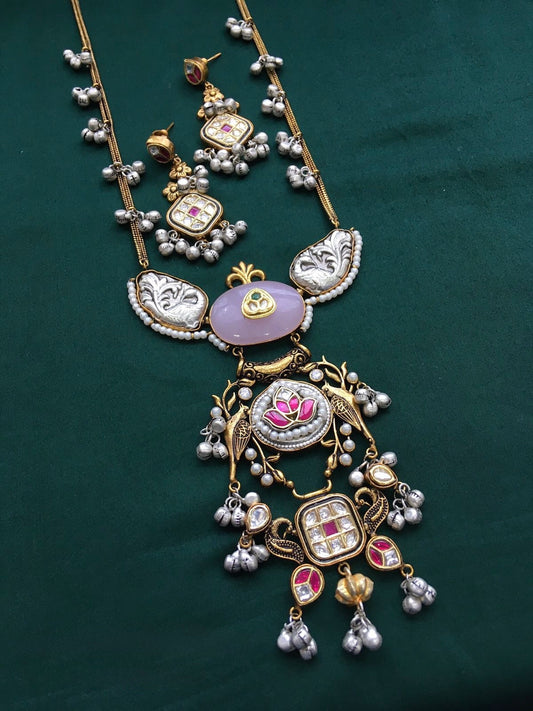 Ishita Necklace Set