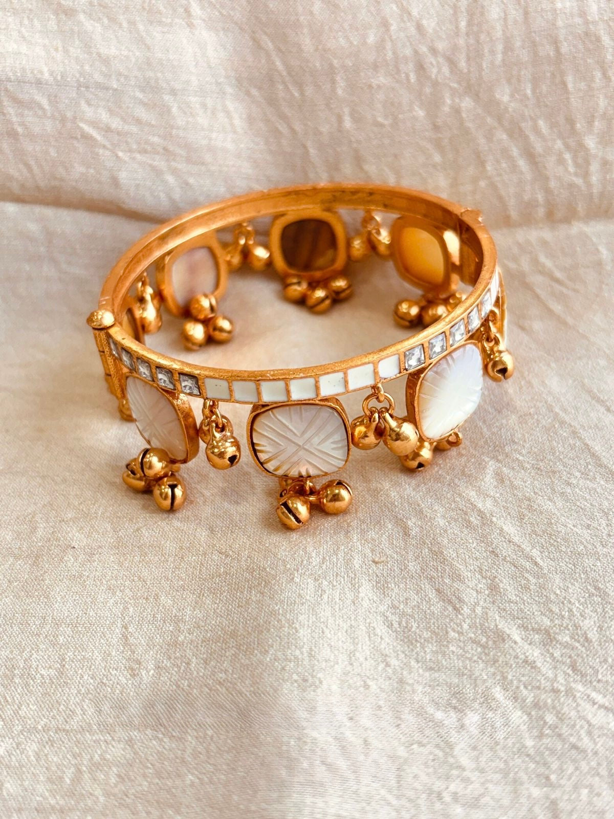 Yaavika Bangle (openable)