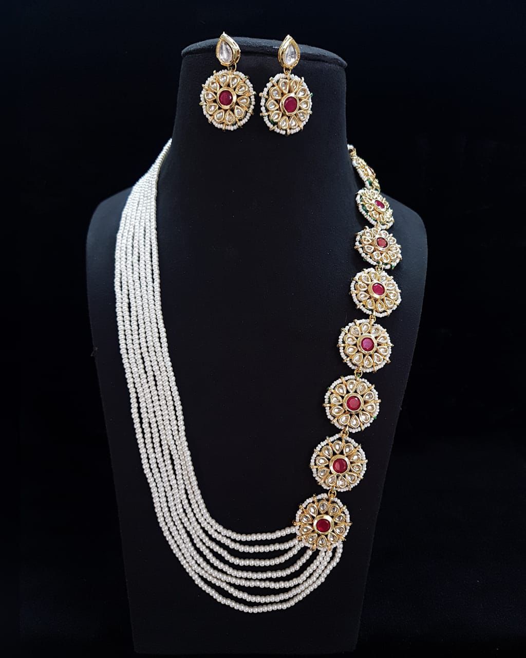 Siya Necklace Set