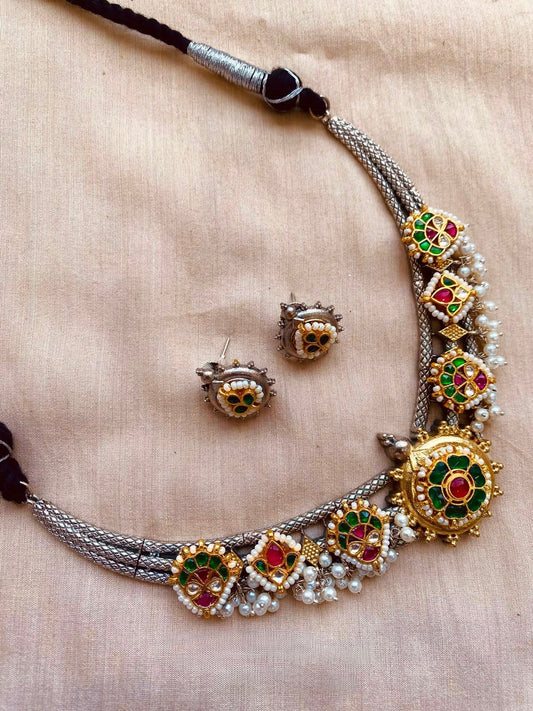 Fusion Hasli Necklace Set