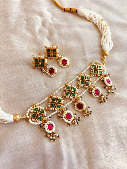 Tvisha Pachi Kundan Choker Set