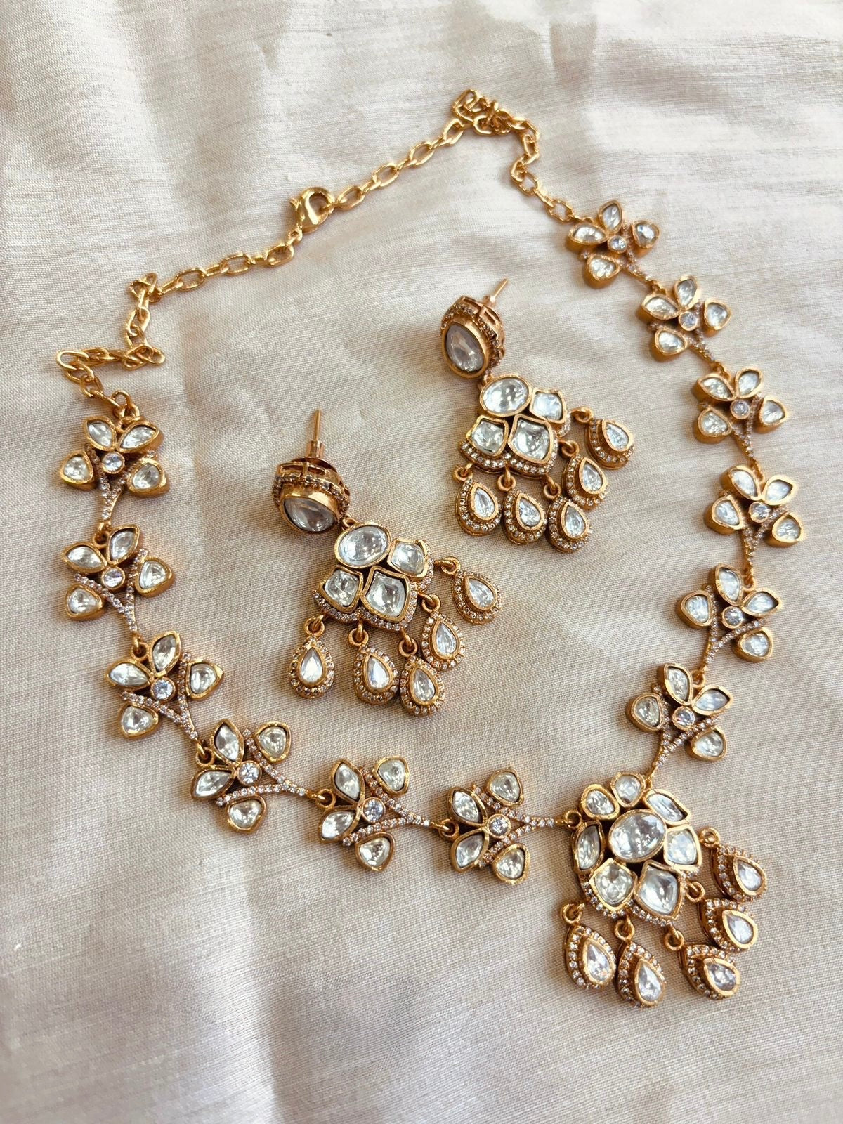 Anoli Pokli Necklace Set