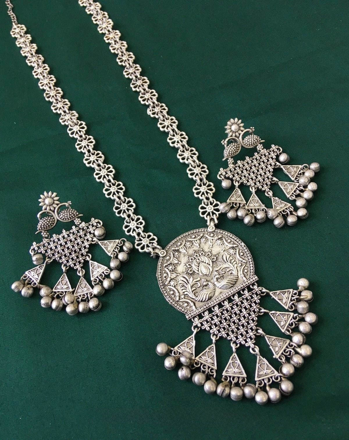 Khyati Silver Lookalike Necklace Set