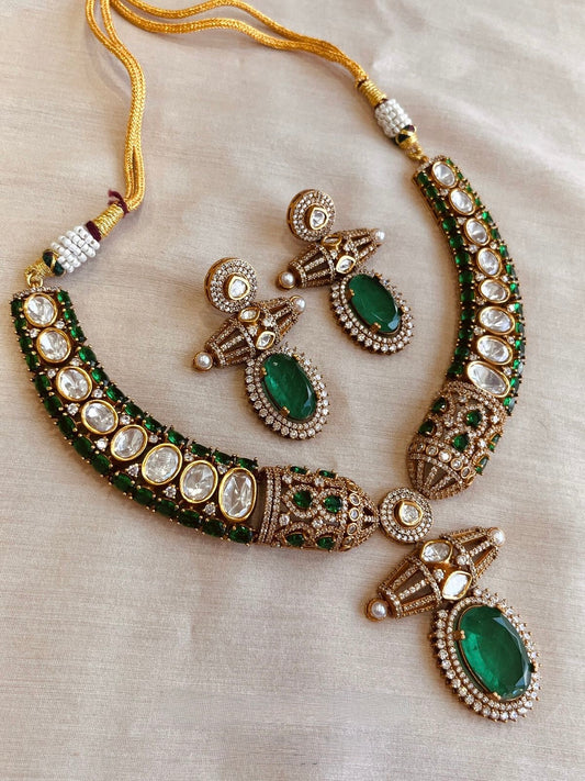 Meera Necklace Set