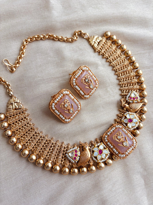 Nirvaa Necklace Set