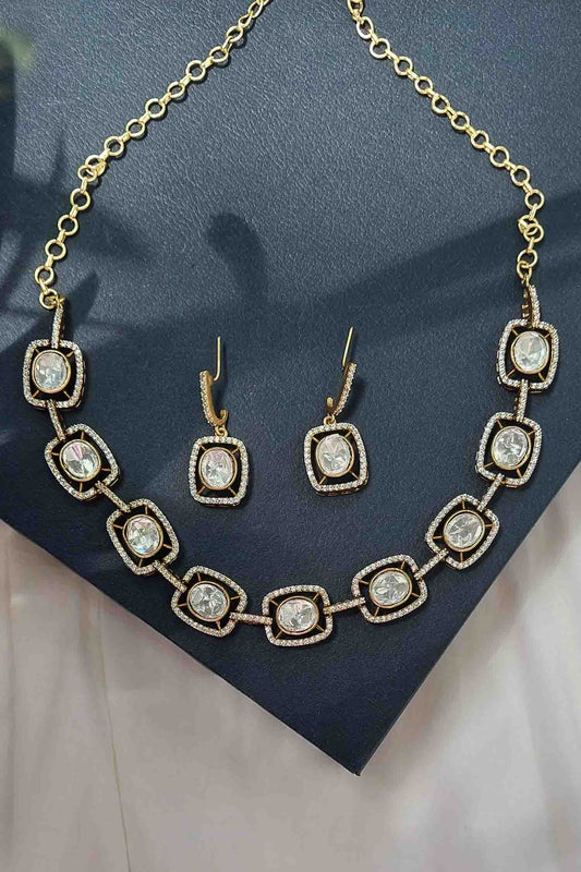 Grishma Necklace Set