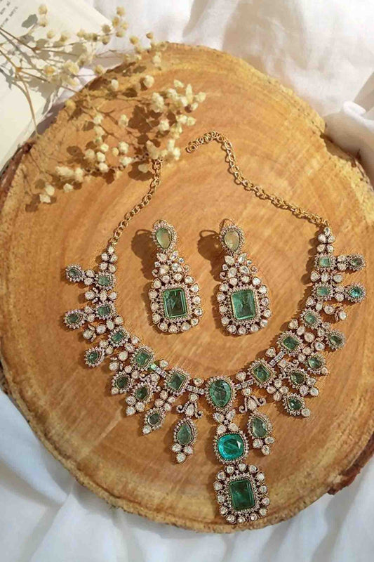 Shubika Necklace Set