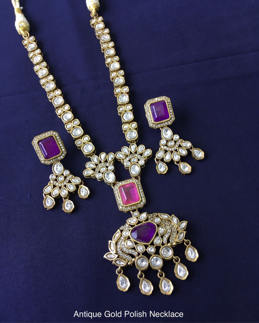 Maya Necklace Set