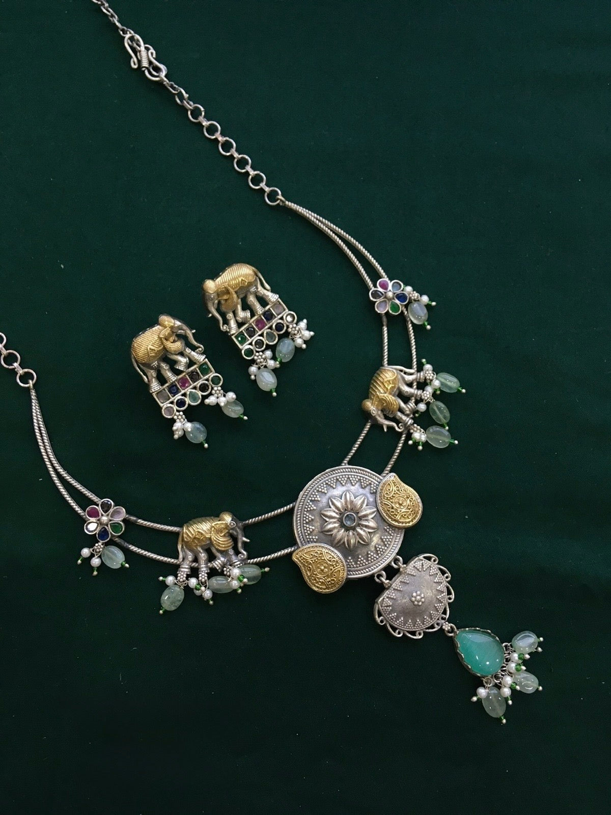 Hasli with elephants motifs necklace set