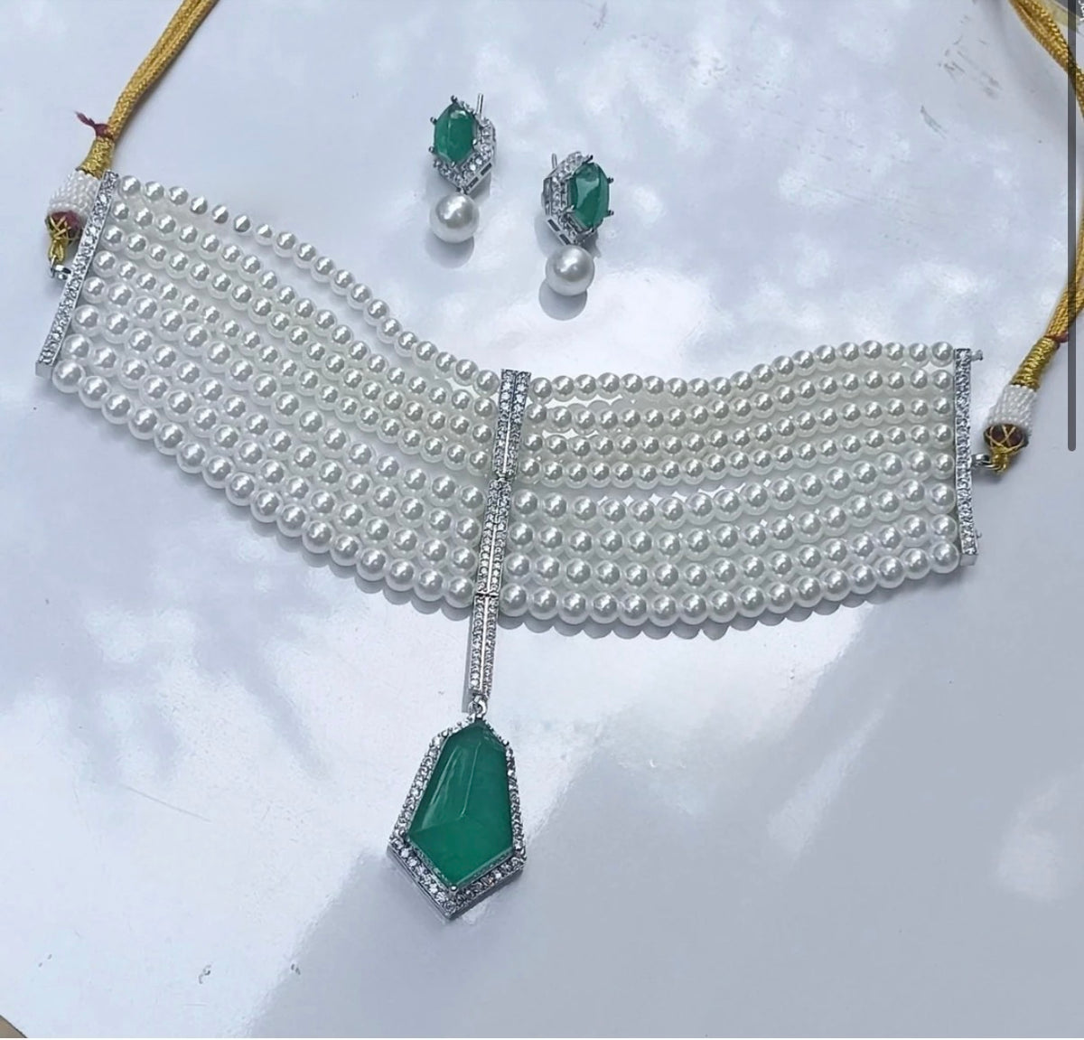 Shilpa Pearl Choker Set