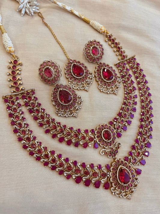 Haneefa Necklace Set
