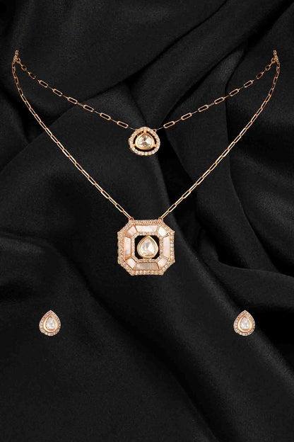 Nyra Layered Necklace Set