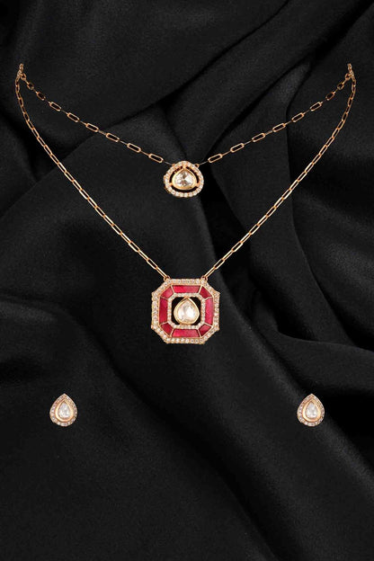 Nyra Layered Necklace Set